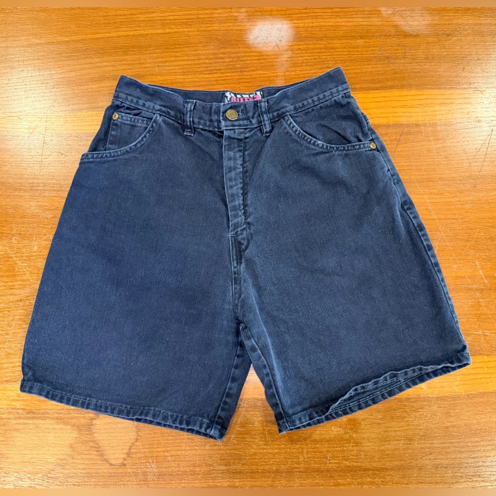 VTG 80’s 90’s Women's High Waist Washed out  Black Denim Shorts 6” inseam